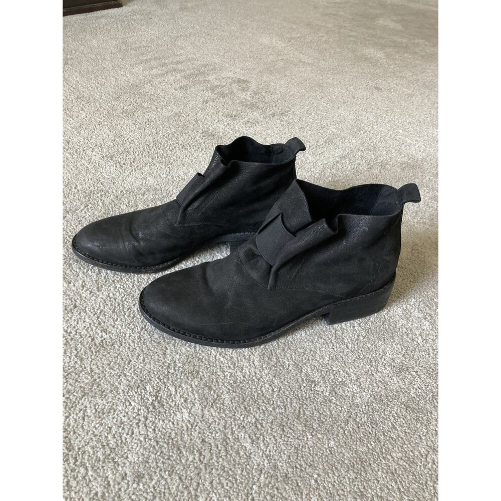 EILEEN FISHER Pull On Boot Bootie Soul Tumbled Ankle Nubuck Leather Black Size 7